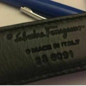 Salvatore Ferragamo black belt (unisex)